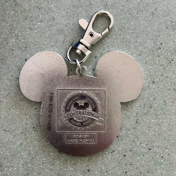 Disney Pride Mickey Mouse Lanyard Medal - Picture 2 of 3